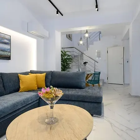 Moments A2 Walking Distance To The Beach! Apartamento Nikiana