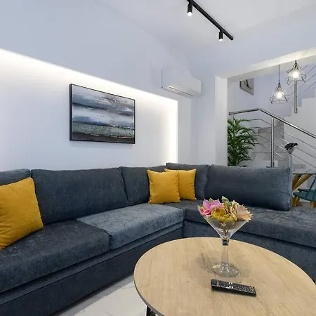Moments A2 Walking Distance To The Beach! Apartamento Nikiana